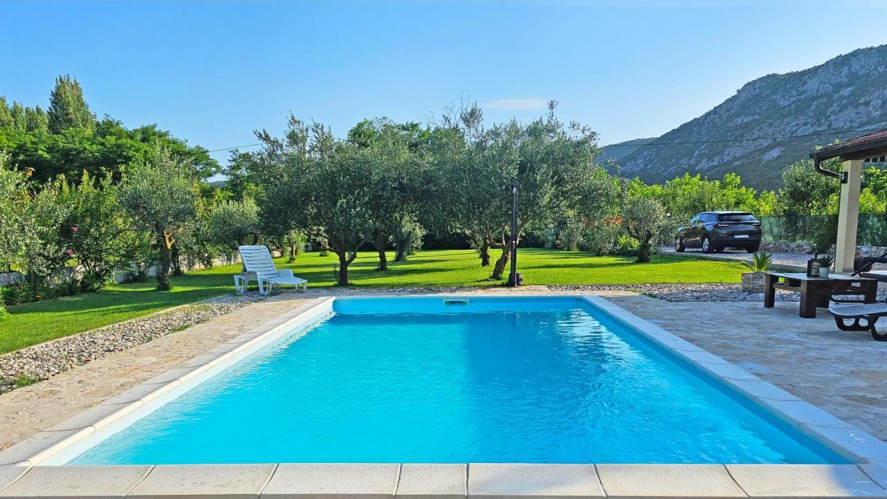 Holiday Home Natura With Private Pool Mostar Eksteriør billede