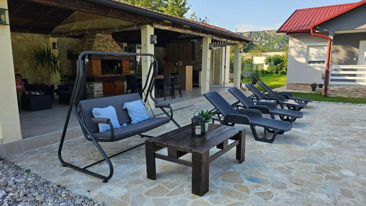 Holiday Home Natura With Private Pool Mostar Eksteriør billede