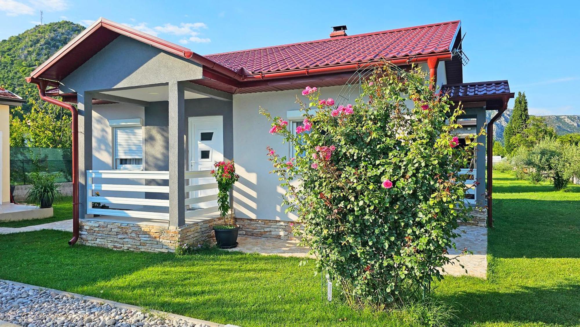 Holiday Home Natura With Private Pool Mostar Eksteriør billede